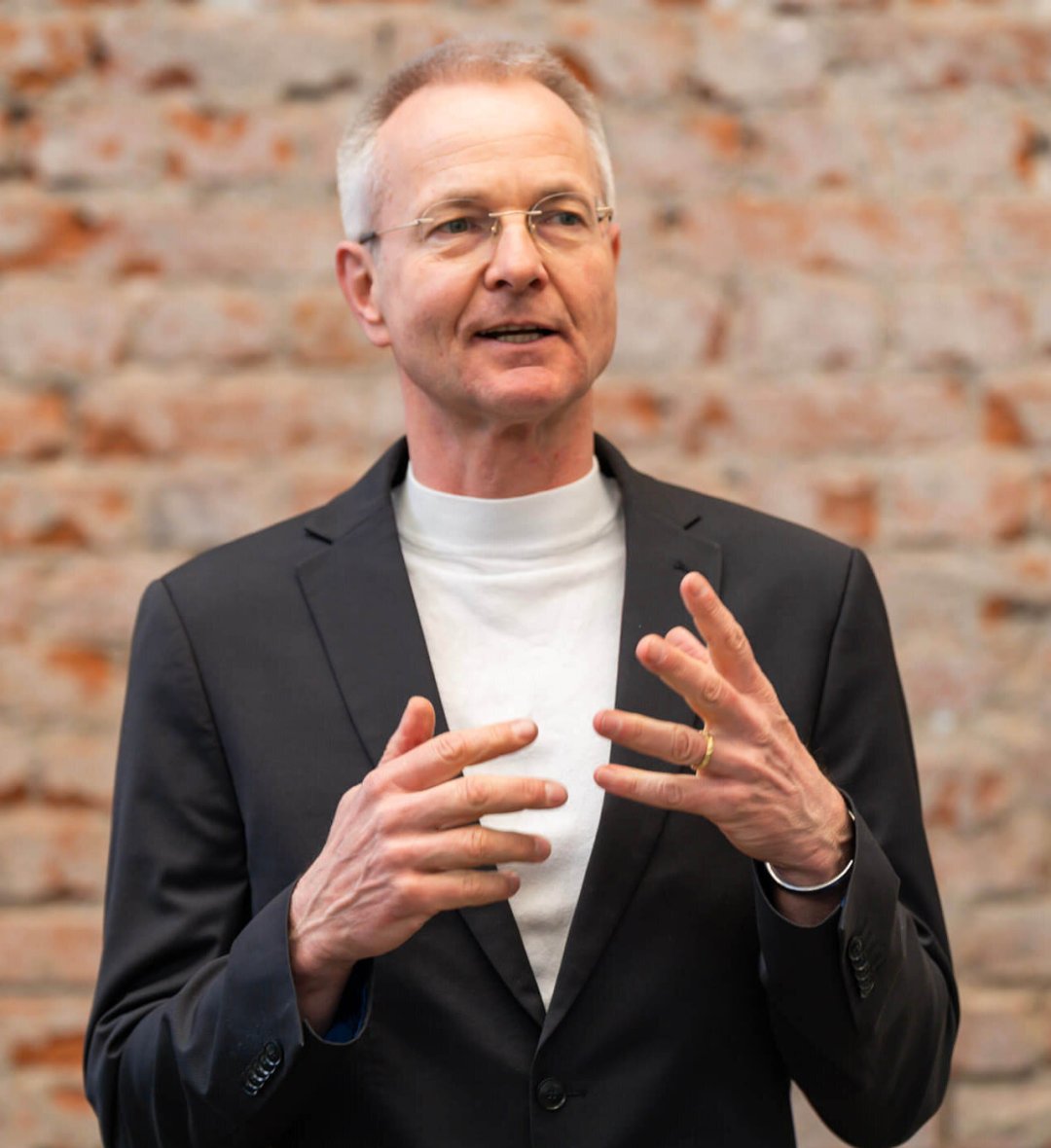 Daniel Plag am erklären